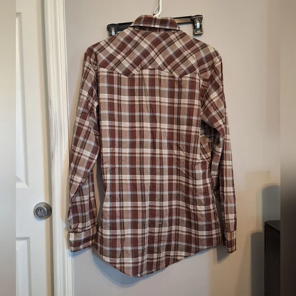 LeviStrauss & Company Brown Plaid Long Sleeve Shirt With Shimmery Gold Threading - Picture 5 of 14